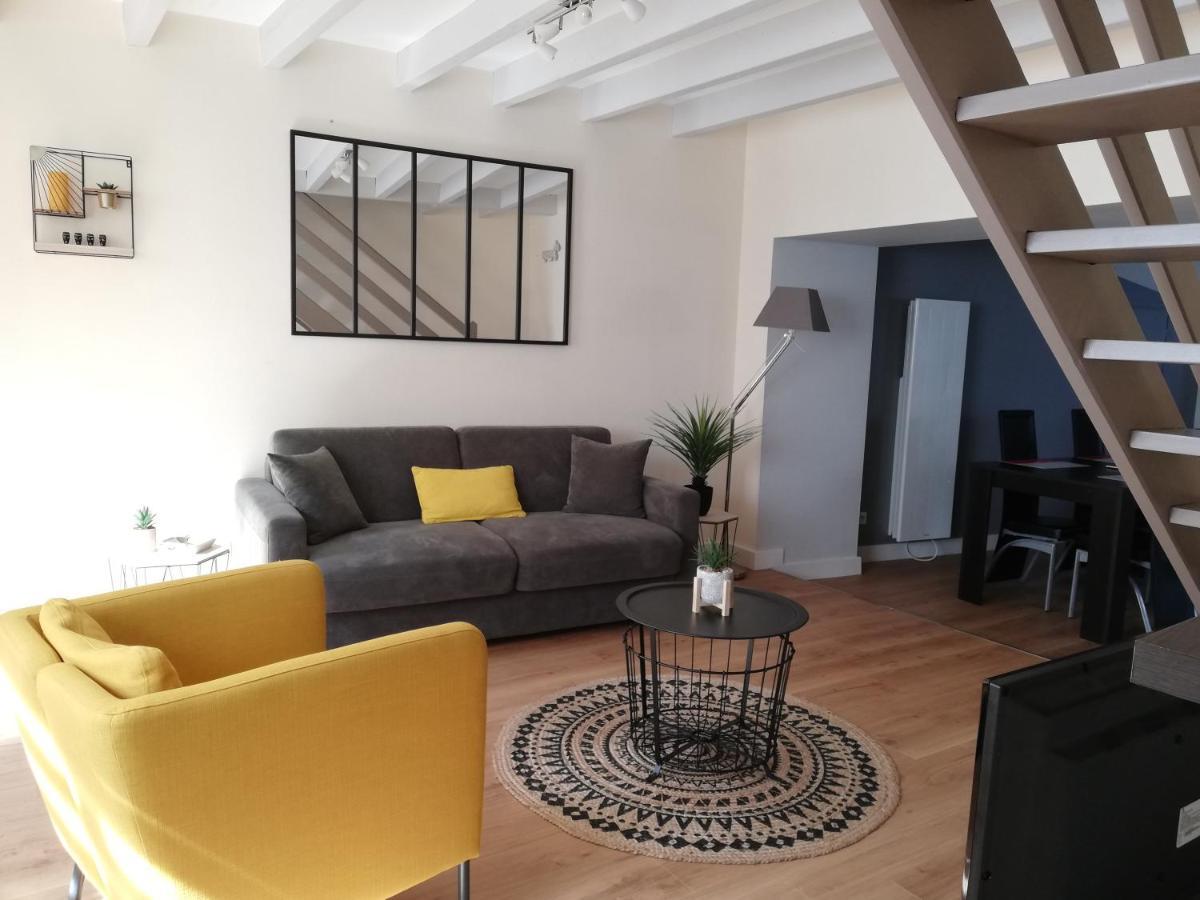 Hotel Les Pénates à Saint-Laurent-sur-Sèvre Extérieur photo