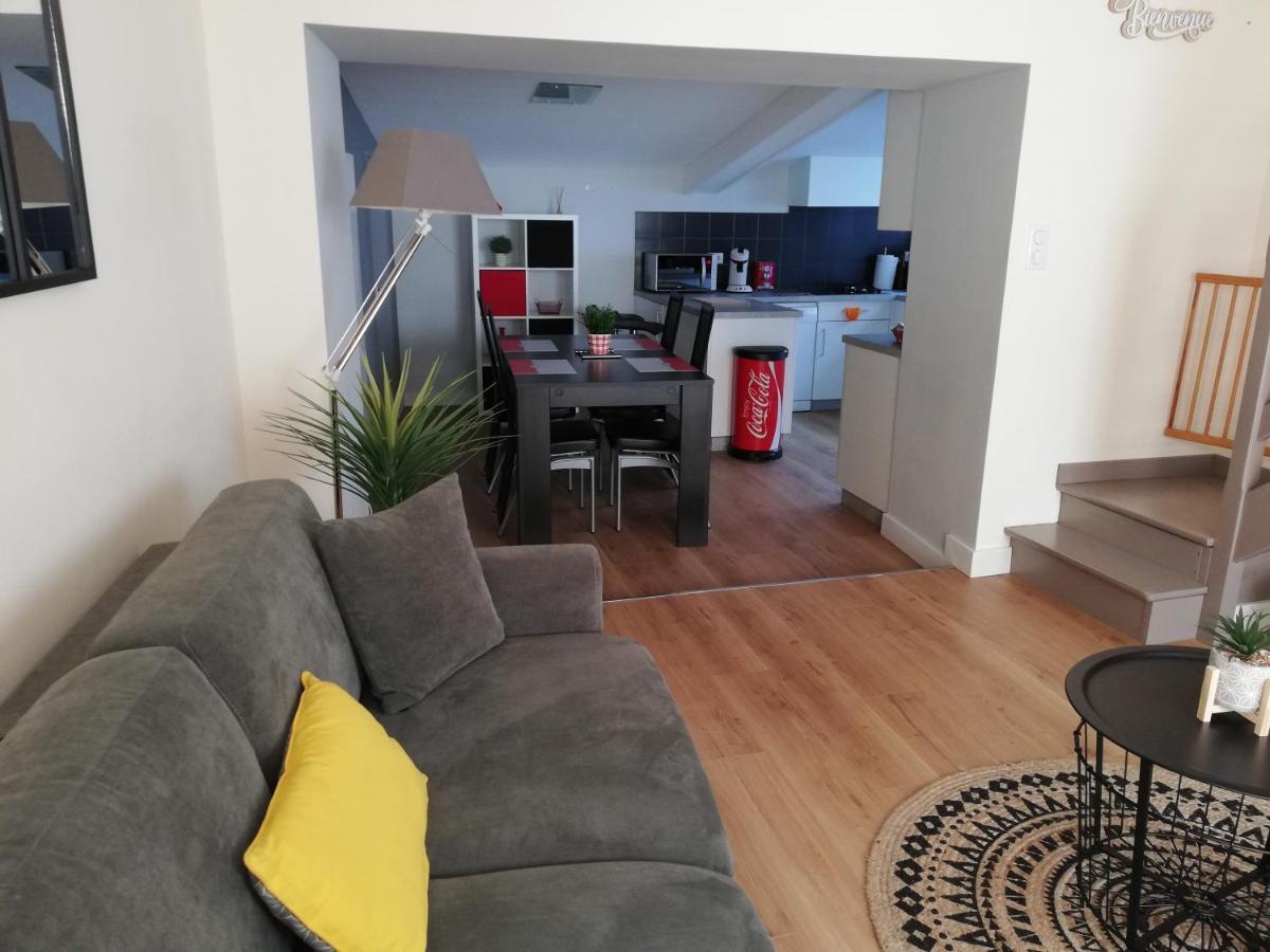 Hotel Les Pénates à Saint-Laurent-sur-Sèvre Extérieur photo