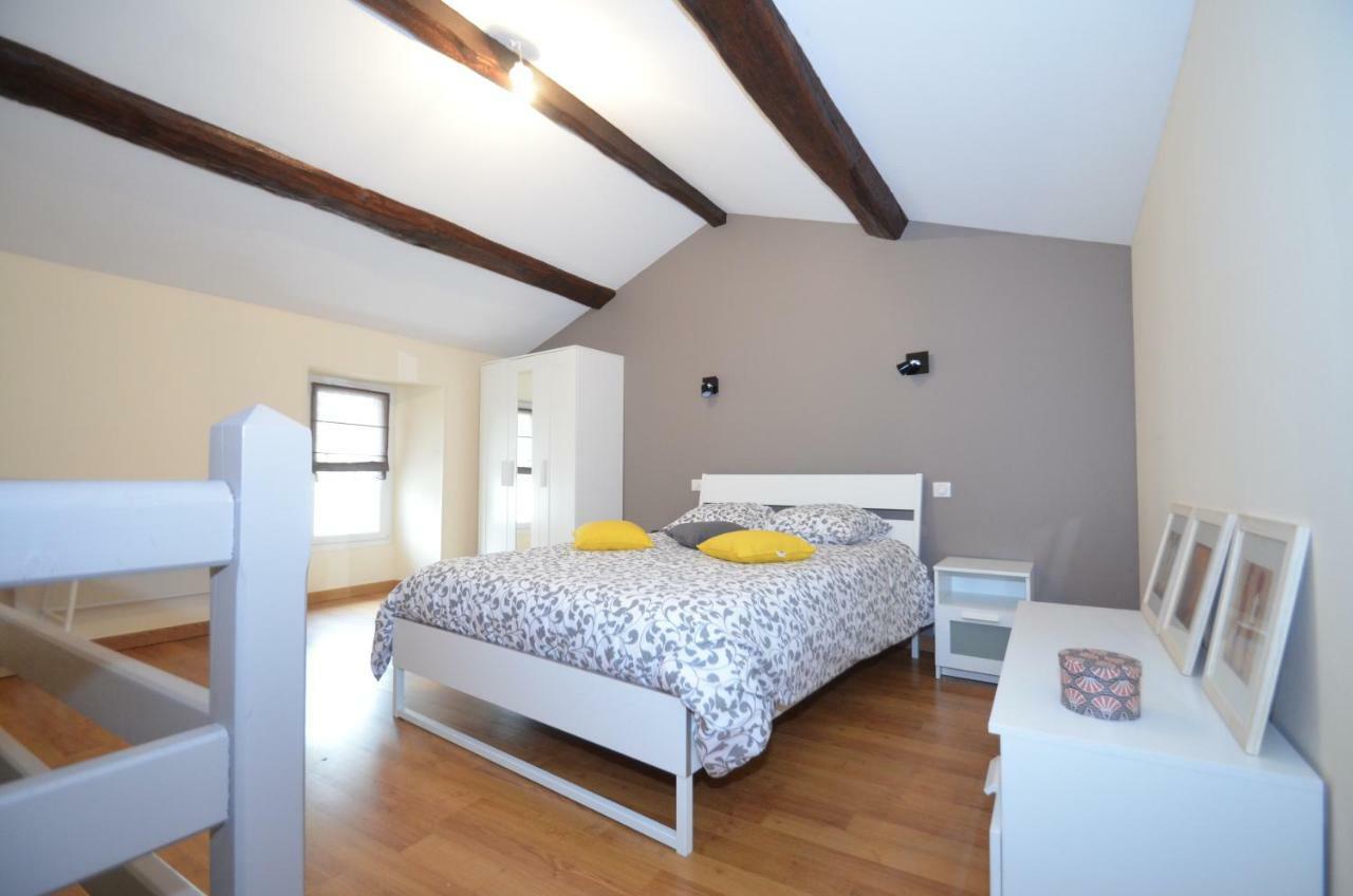 Hotel Les Pénates à Saint-Laurent-sur-Sèvre Extérieur photo
