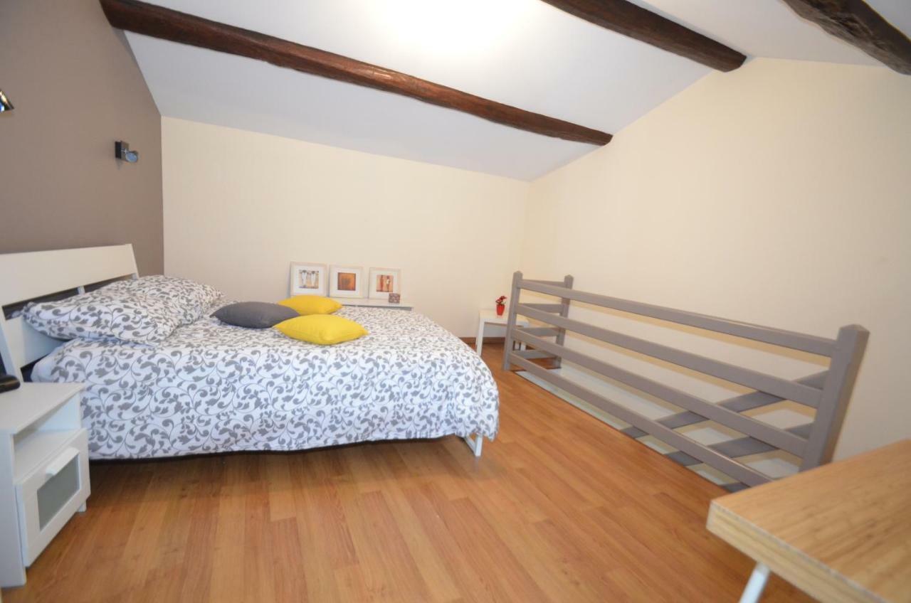 Hotel Les Pénates à Saint-Laurent-sur-Sèvre Extérieur photo